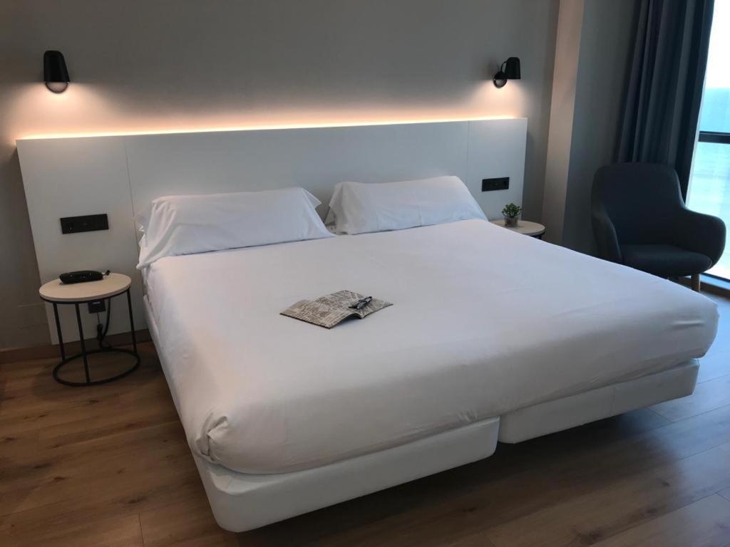 Hotel Principe De Asturias Хіхон Номер фото