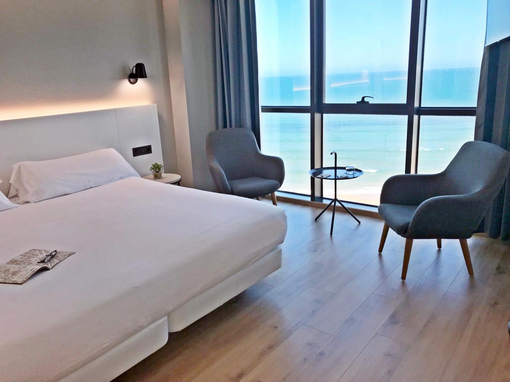 Hotel Principe De Asturias Хіхон Номер фото